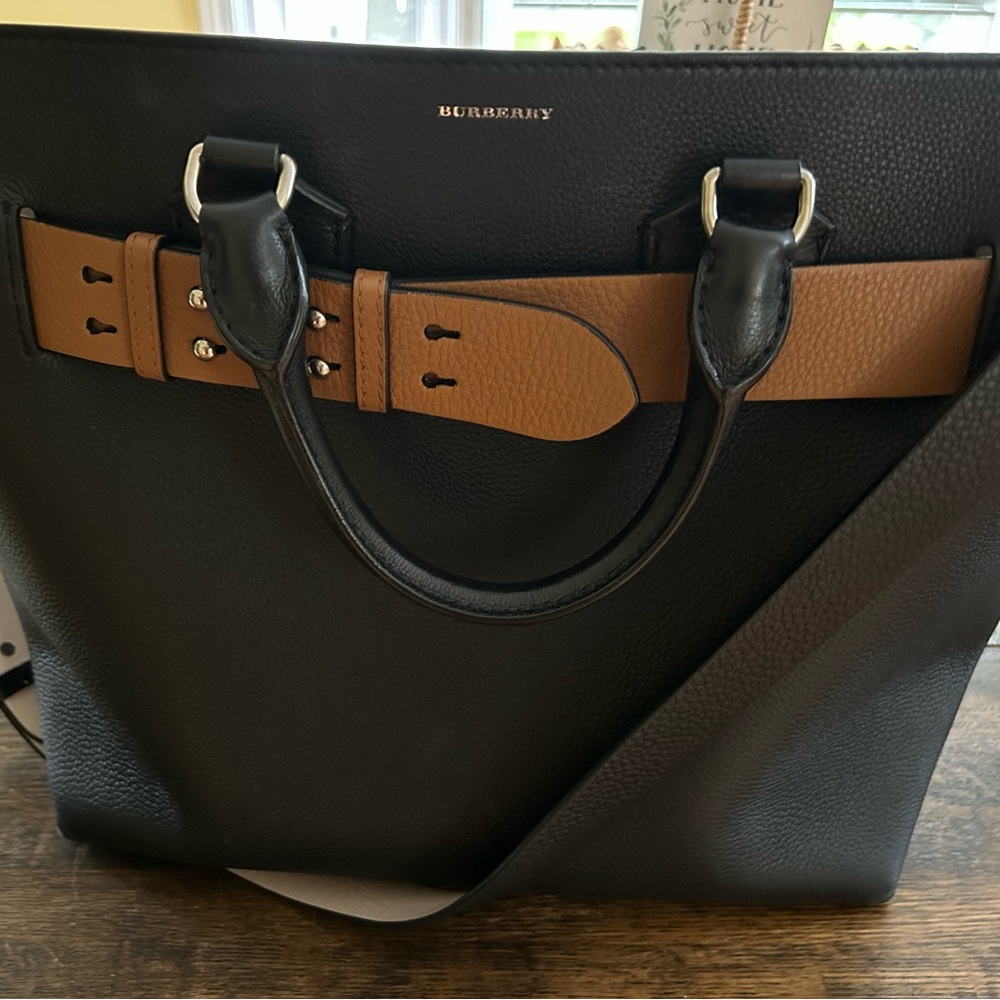 Gorgeous Burberry Belt Buckle Tote